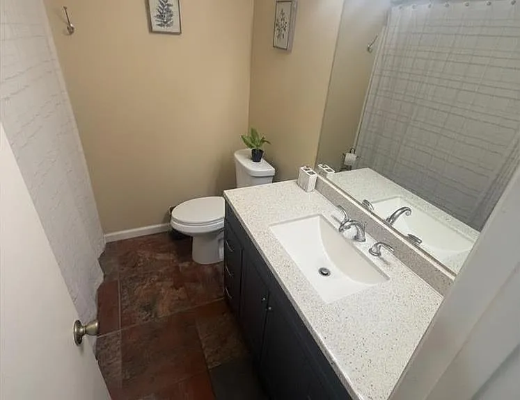 433 Fairwind Dr — Photo 8