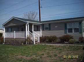 1st image of 20 Circle Dr E