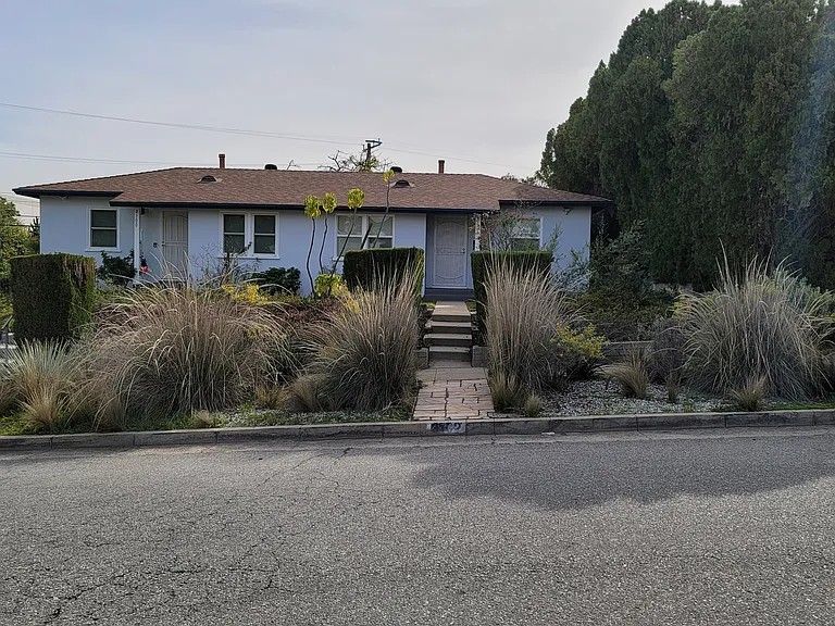 3100 Norwich Ave — Photo 2