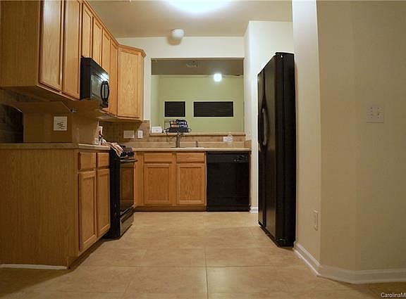 4th image of 309 Shingleoak Dr