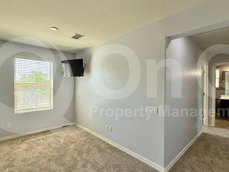 15928 N 22nd Ln — Photo 13