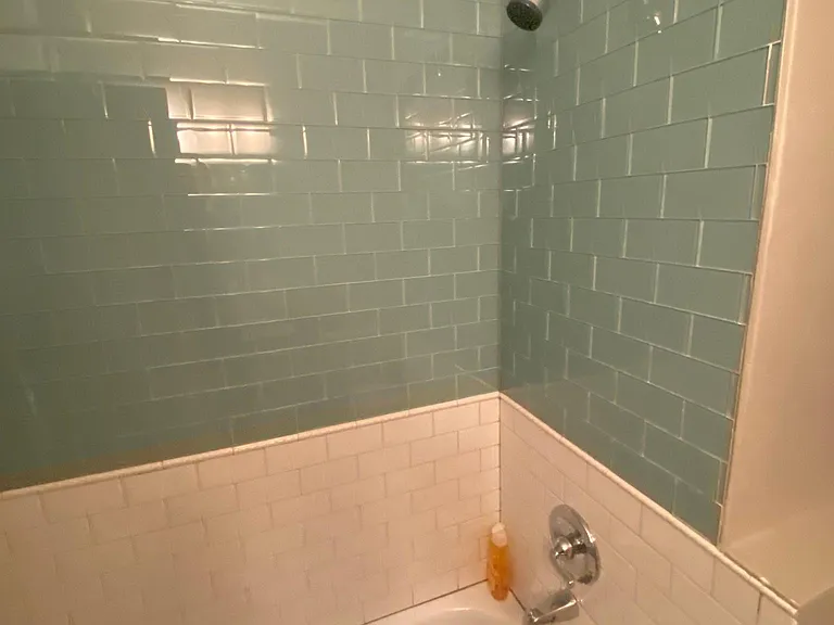 510 E St NE #A — Photo 32