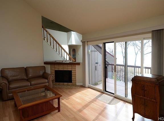 4th image of 1604 Eagle Bay Dr #1604