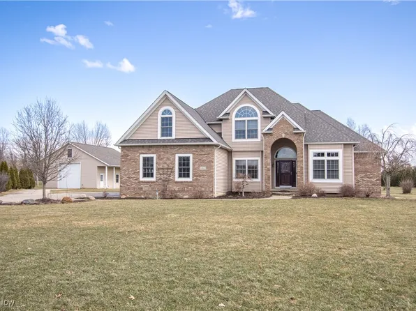 19811 Rolling Brook Ln, Columbia Station, OH 44028