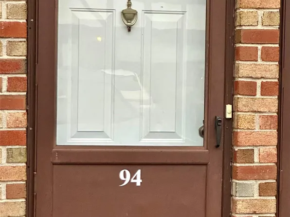 94 Bailey Court #94, Middle Island, NY 11953