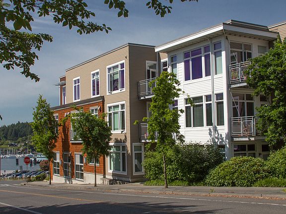 4th image of 125 Ferncliff Ave NE Unit 247
