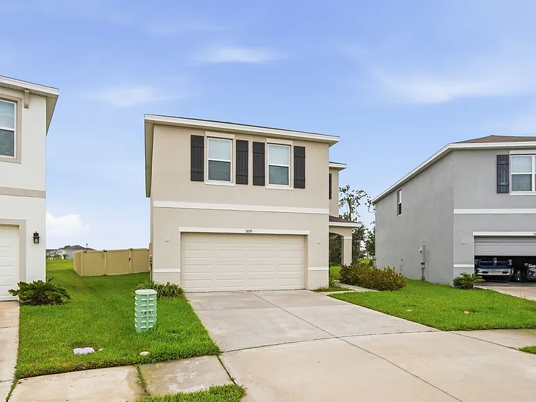 5635 Hollingworth Trl — Photo 3