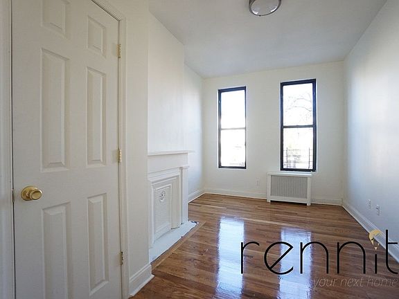 3rd image of 218 Mac Dougal St #1F