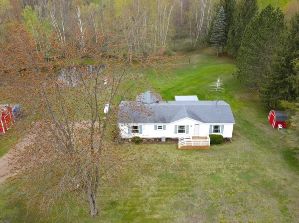 6118 Leix Rd, Mayville, MI 48744