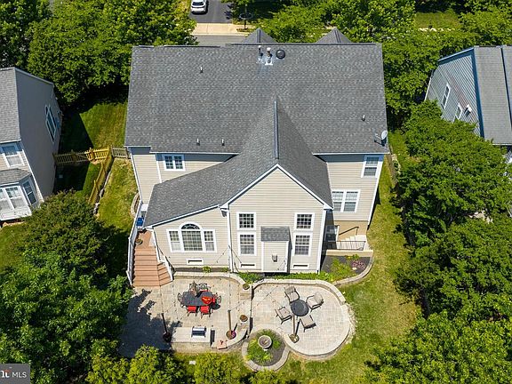 3rd image of 22122 Whisperhill Ct