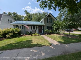 700 Maple St, Grand Ledge, MI 48837