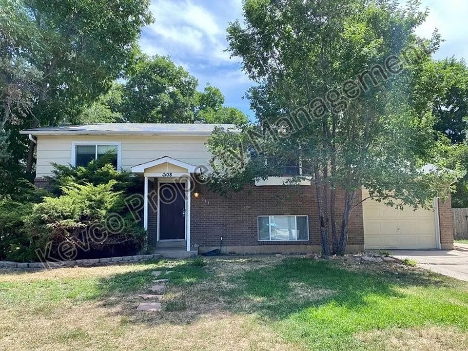 308 Briarwood Rd