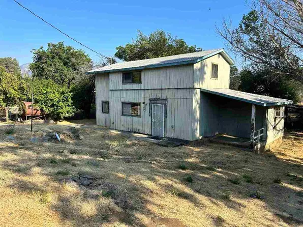 425 Henley Hornbrook Rd, Hornbrook, CA 96044