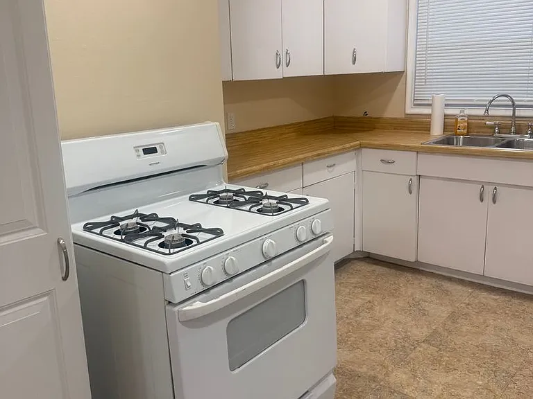 1404 N Kingston Ave — Photo 12
