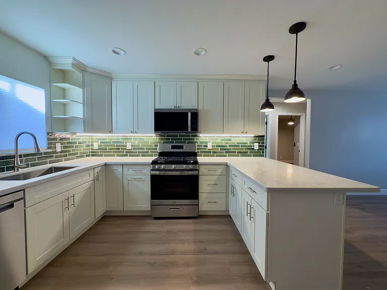 1125 McKinley St — Photo 3