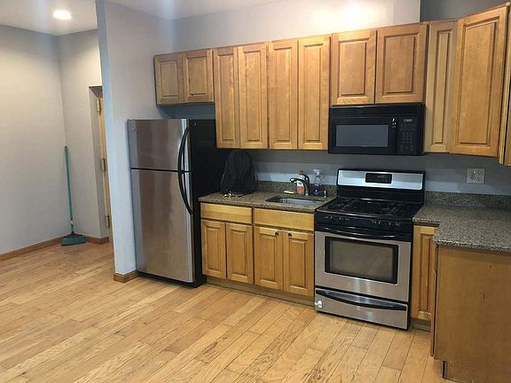 3rd image of 2516 18th St APT 11