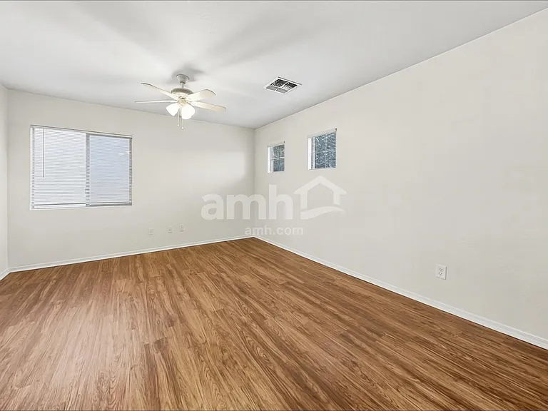 5128 W Shumway Farm Rd — Photo 10