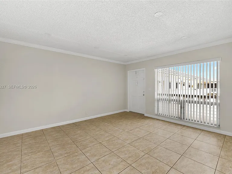 5420 Hollywood Blvd #202 — Photo 10