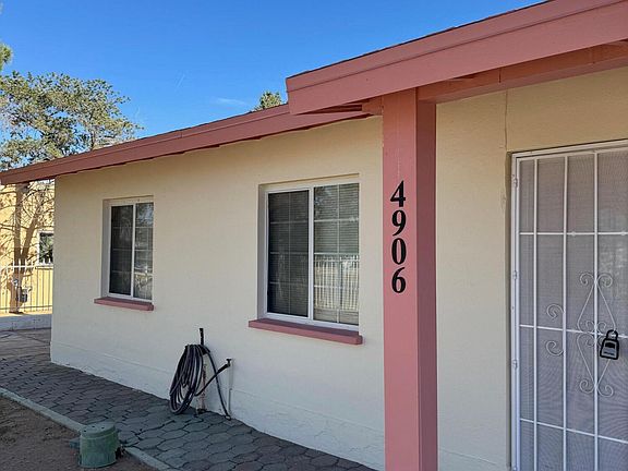 3rd image of 4906 Sierra Madre Dr