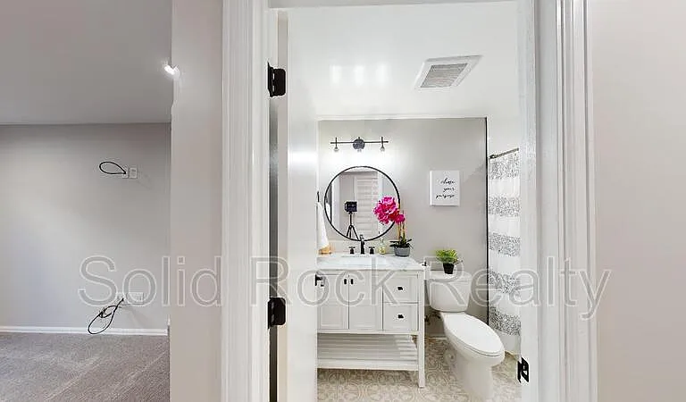 8450 Camfield Cir — Photo 24