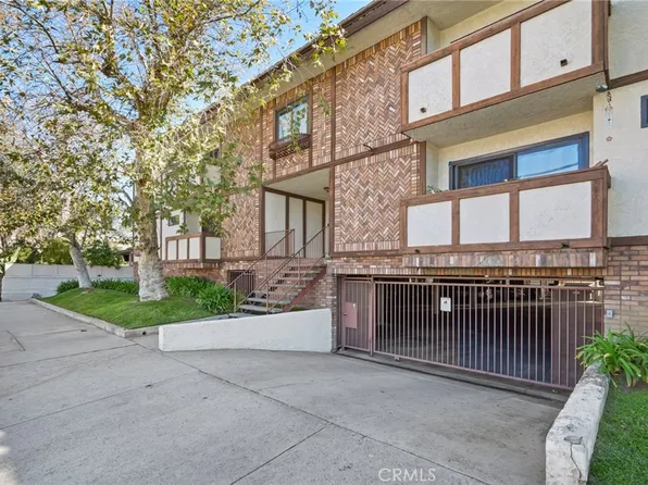 6250 Fulton Ave APT 101, Van Nuys, CA 91401