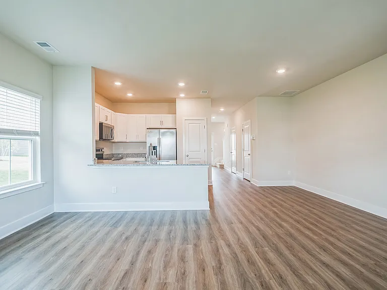 121 Nootka Way — Photo 3