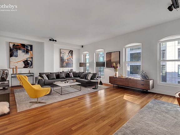 2nd image of 92 Laight St #4E