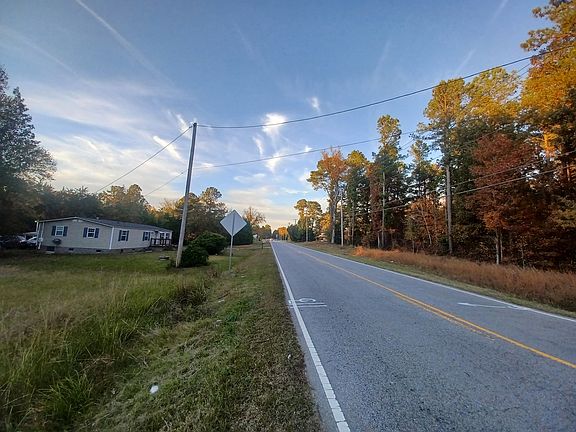 3rd image of 2636 S Halifax Rd