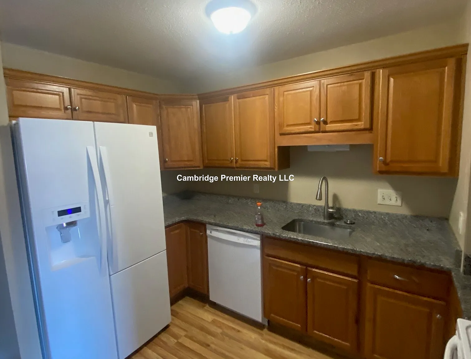 2 bed, $3,000 — Photo 2