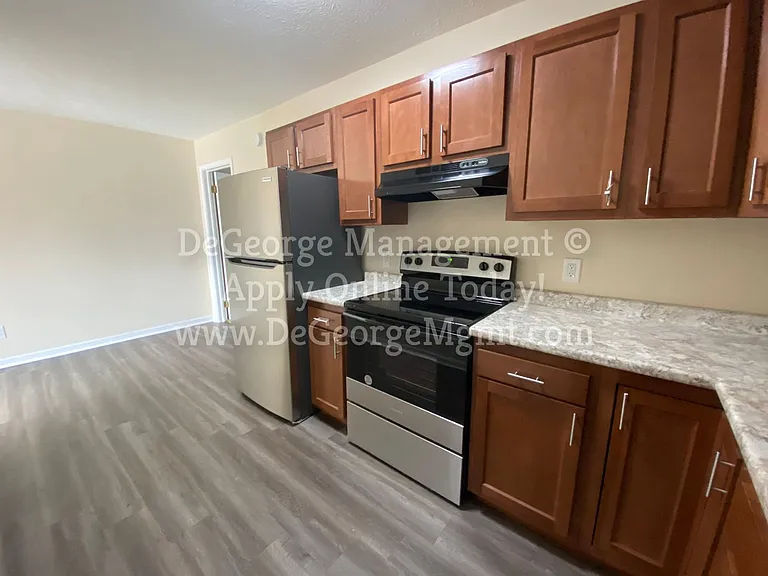 Burdick Estates Apartments — Photo 38