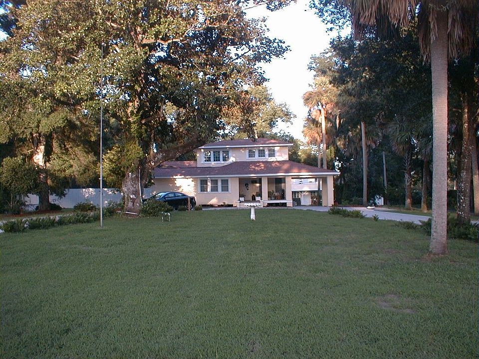 Main House 2370sf