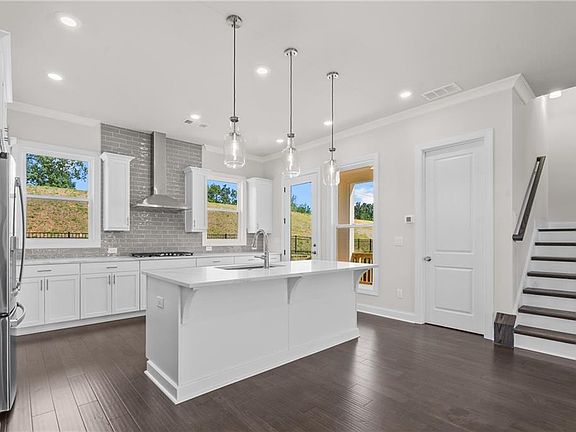 7th image of this home