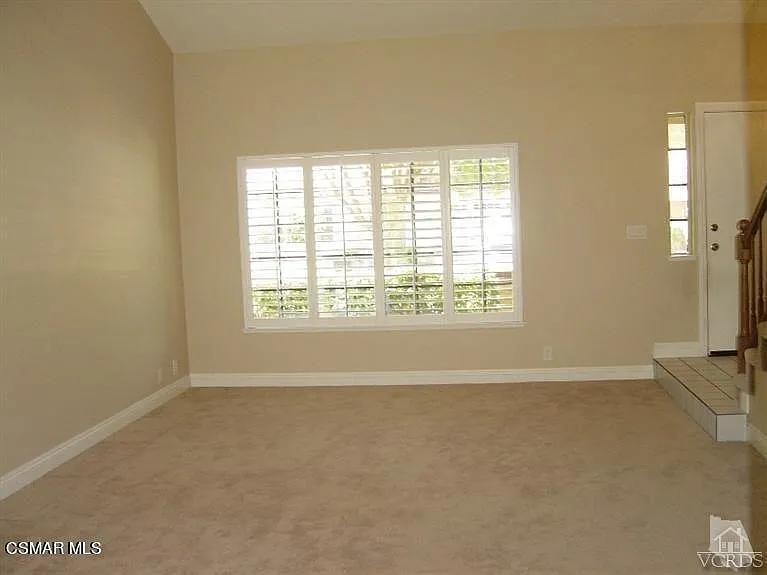 3 bed, 2.5 bath, 1623 sqft, $4,200 — Photo 3