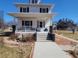 403 A St, Shelton, NE 68876