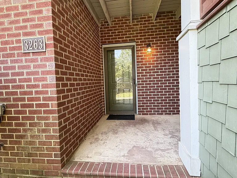 3263 Carlyle Dr NW — Photo 5