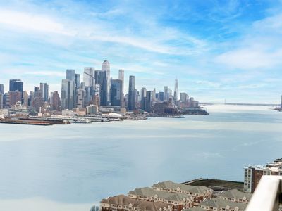 6600 Boulevard East #23C, West New York, NJ, 07093