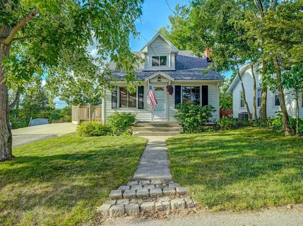30002 Beach DRIVE, Burlington, WI 53105