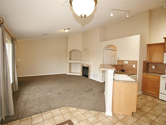 3rd image of 5551 29th St Unit 3424