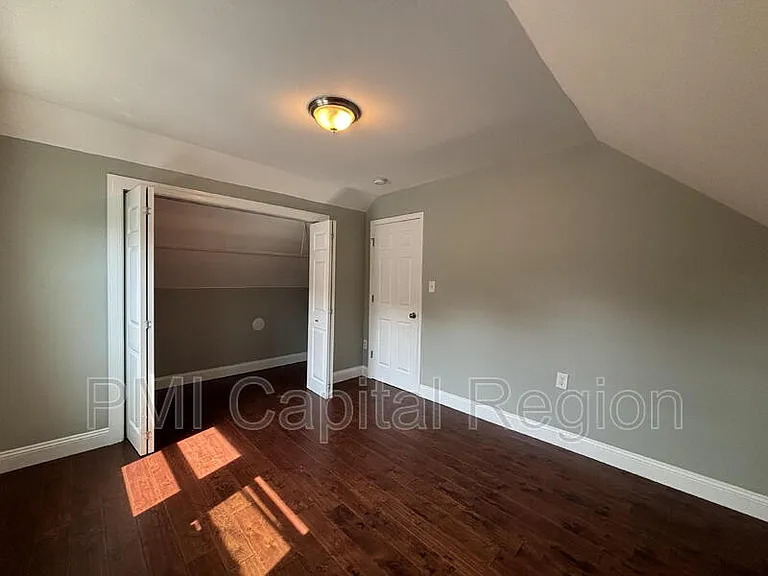 3903 Hampden St — Photo 15