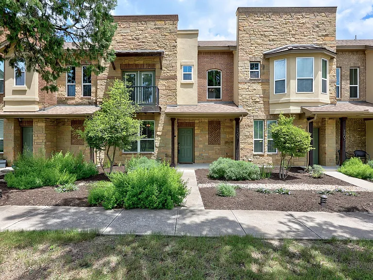 7505 Sugar Magnolia St — Photo 1