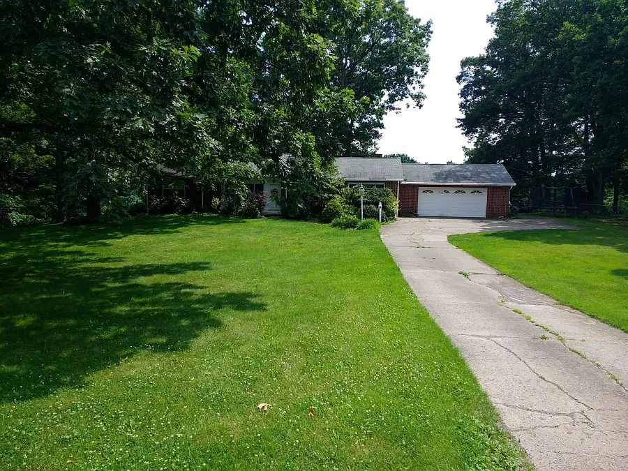 142 Center Grange Rd photo 1