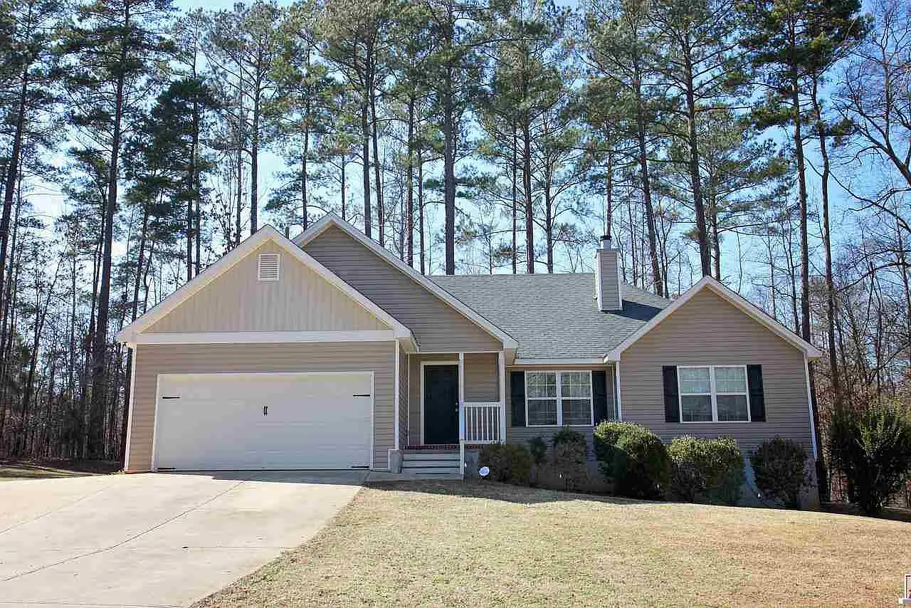 112 Lullwater Ln photo 1