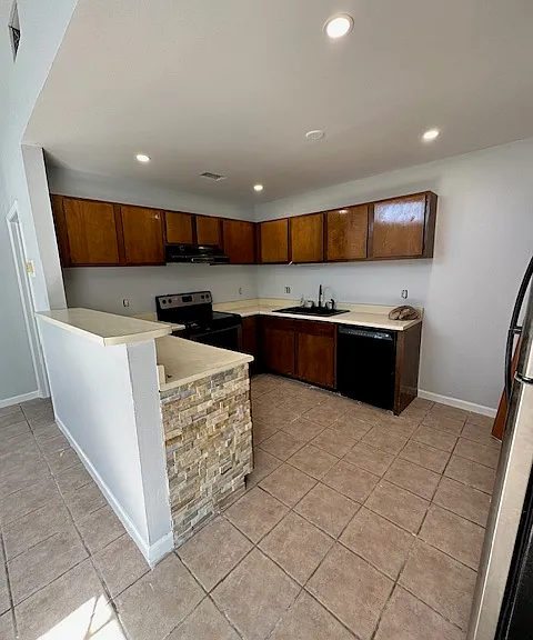 Open kitchen