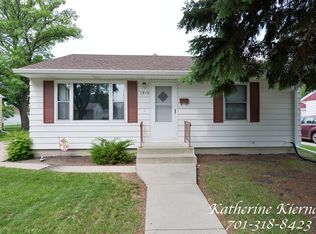 1910 7th St N, Fargo, ND 58102