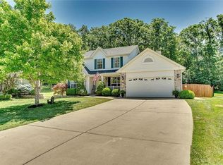 1031 Schumacher Rd, Fenton, MO 63026