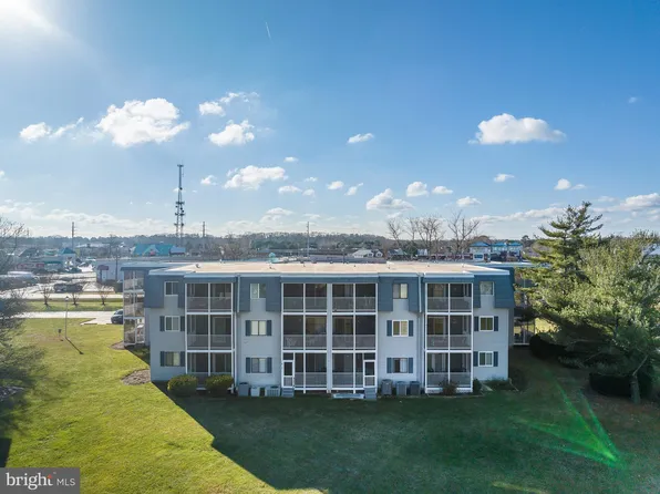 35979 Condo Dr #B202, Rehoboth Beach, DE 19971