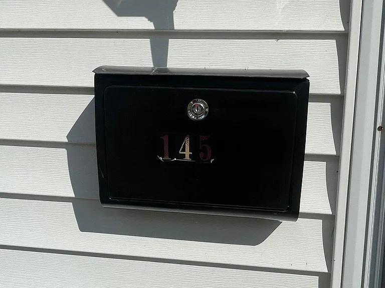 145 Noel Ave — Photo 2