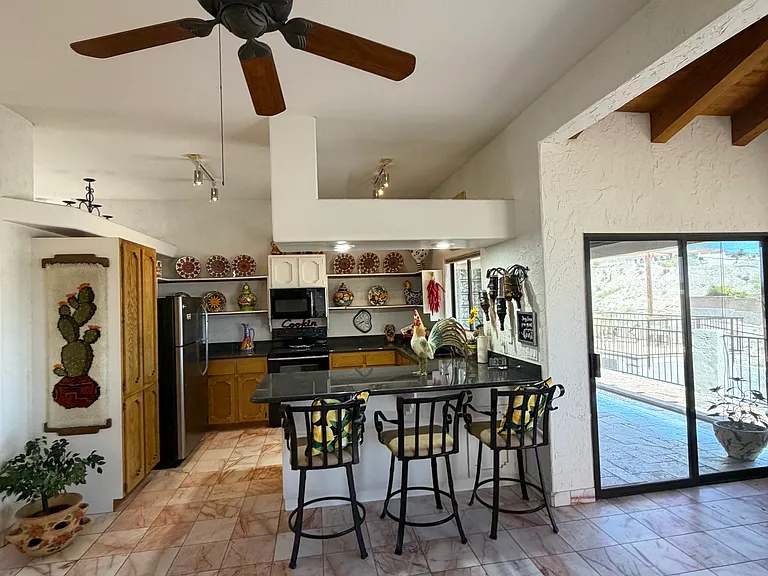 3750 Canyon Cove Dr — Photo 17