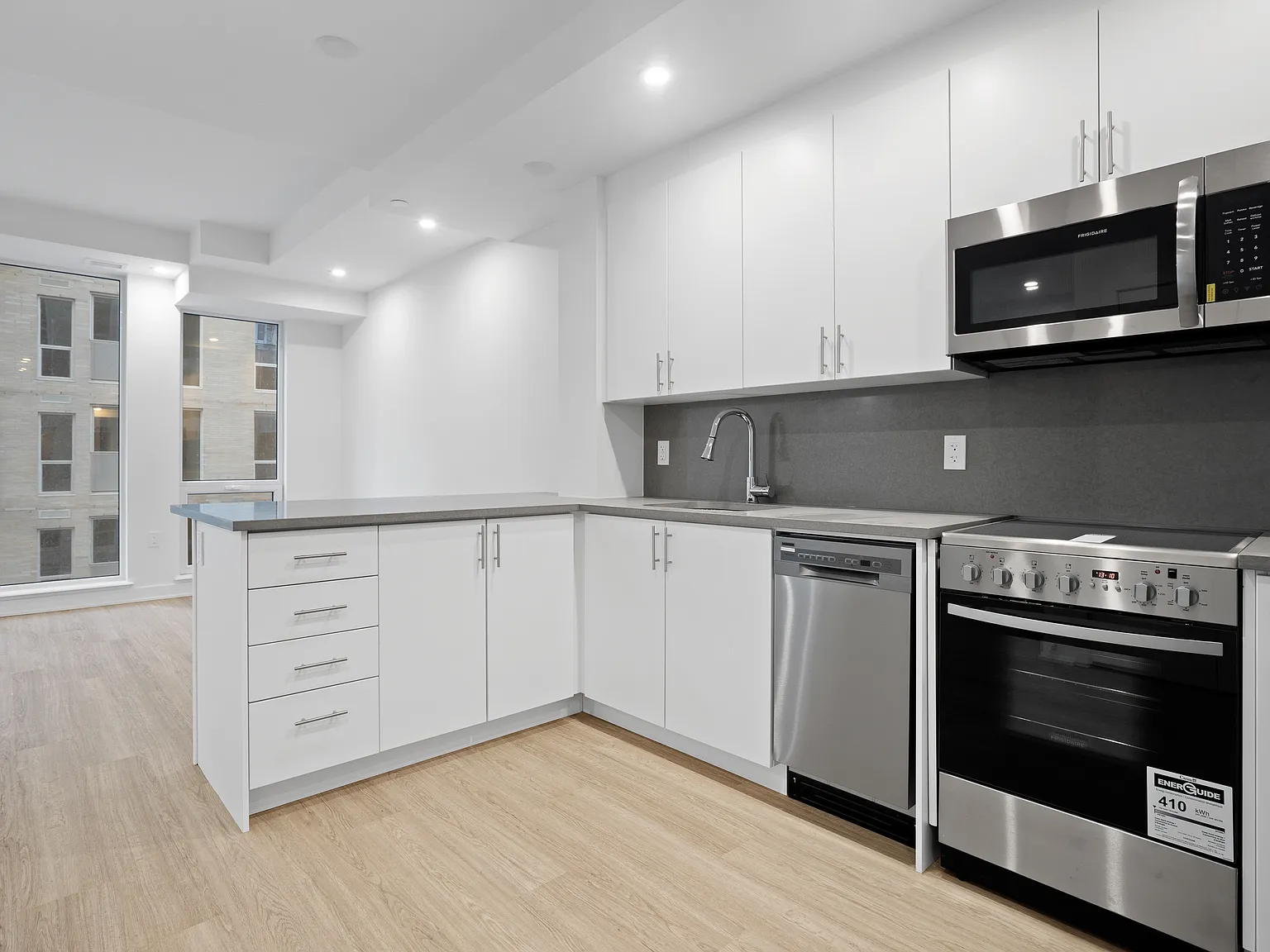 Loop Rentals — Photo 4