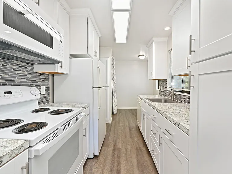 The McKinley Apartments — Photo 11